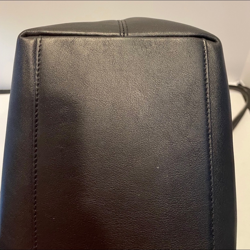 Coach Black and Tan Tote Bag - Picture 3 of 10